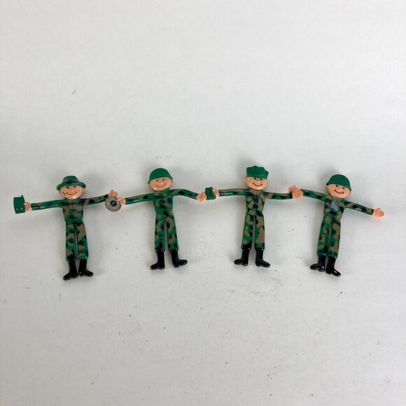 Vintage Flexible Army Men Toy Soldiers Bendable Set of 4 - Picture 1 of 4